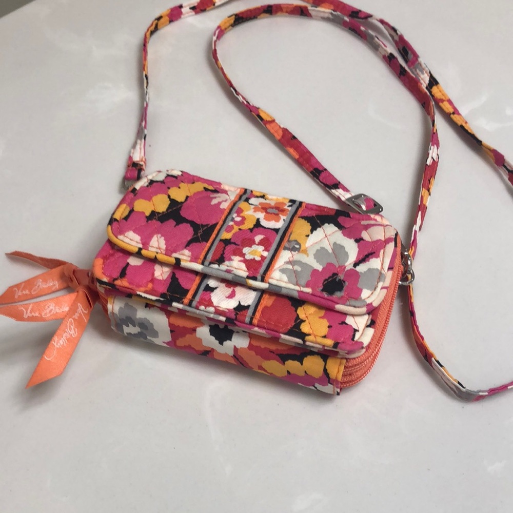 Vera Bradley NWOT All in One Crossbody/wristlet